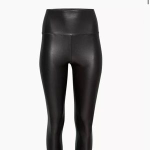 Aritzia Wilfred vegan leather leggings